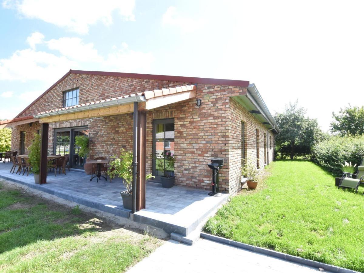 Tasteful Holiday Home In Sijsele Brugge With Garden Veldhoek Exterior photo